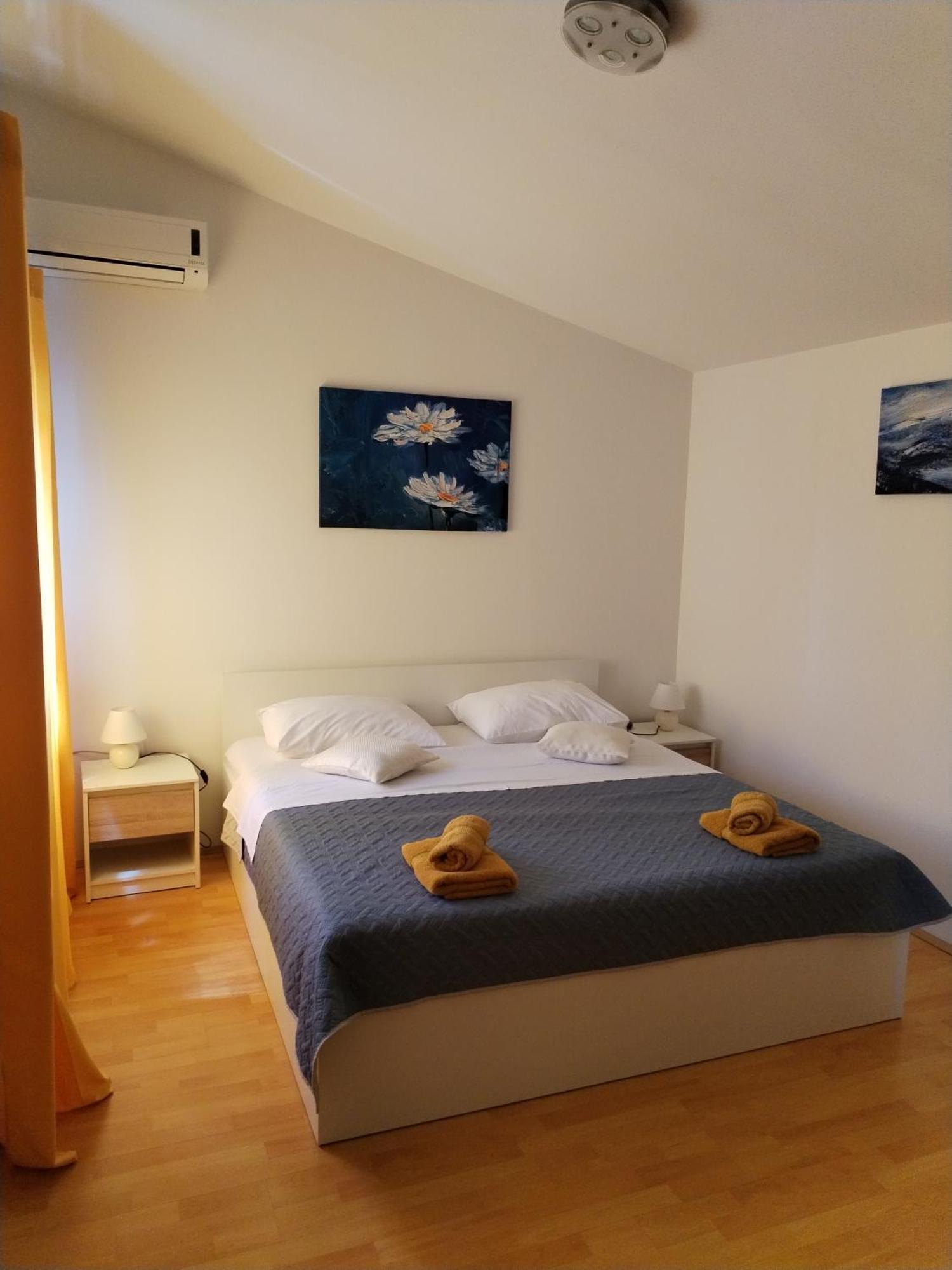 Apartmani Luka Banjol Rom bilde